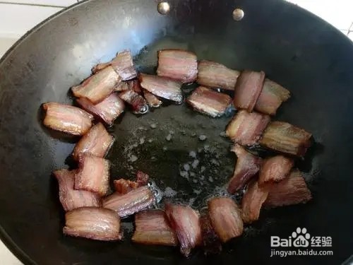 杏鲍菇炒熏肉