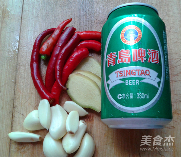 啤酒烧鸭块的做法