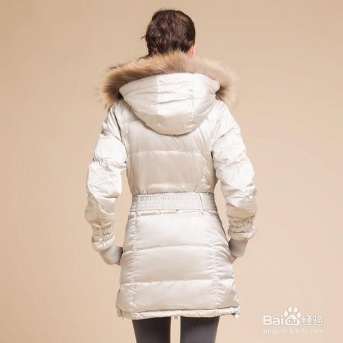 羽绒服脏了该怎么洗