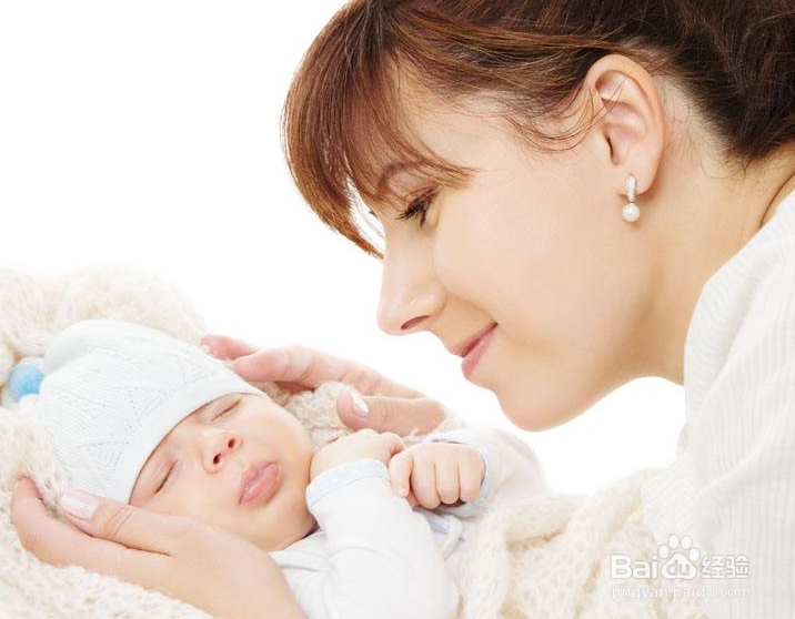 孩子跟父母同睡的时候要注意些什么呢?