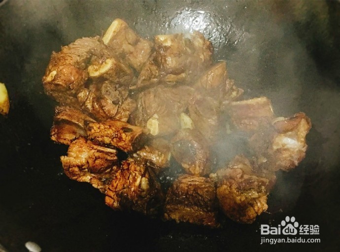 红烧排骨萝卜藕的做法