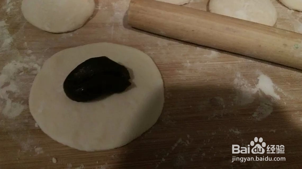 2岁宝宝早餐之— 香甜豆沙包