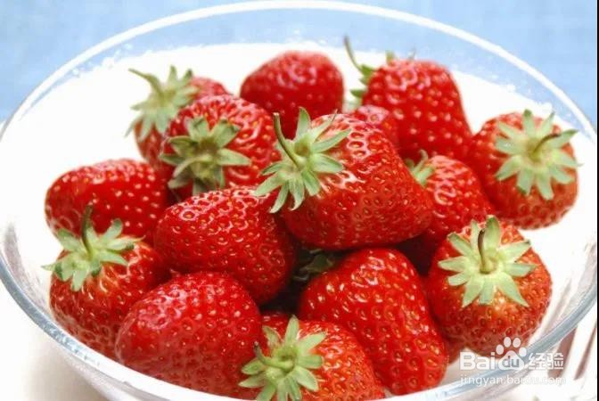 购买草莓时应该注意点什么