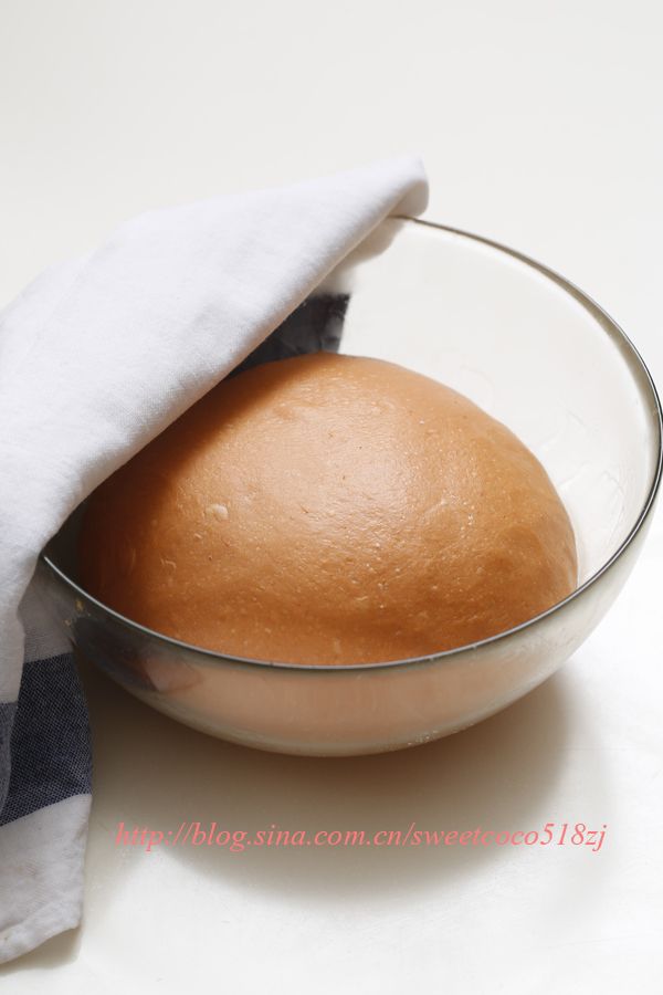 葡萄干番茄面包