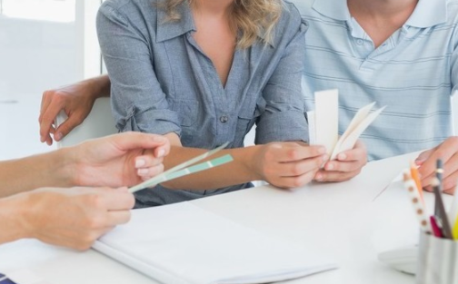 为什么买车都不跟中介买