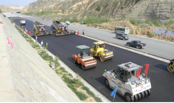 沥青混凝土油石比一般是多少