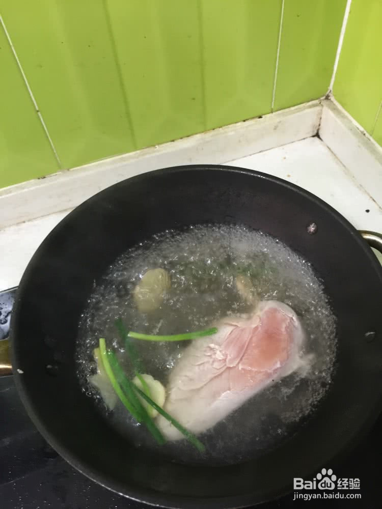 香辣手撕鸡肉的做法