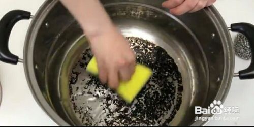 康宁锅底部烧黑怎么清洗