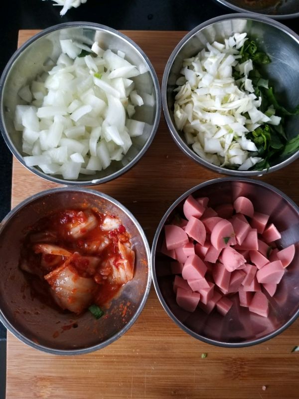 辣白菜火腿炒饭