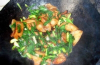 蒜菜炒肉的做法