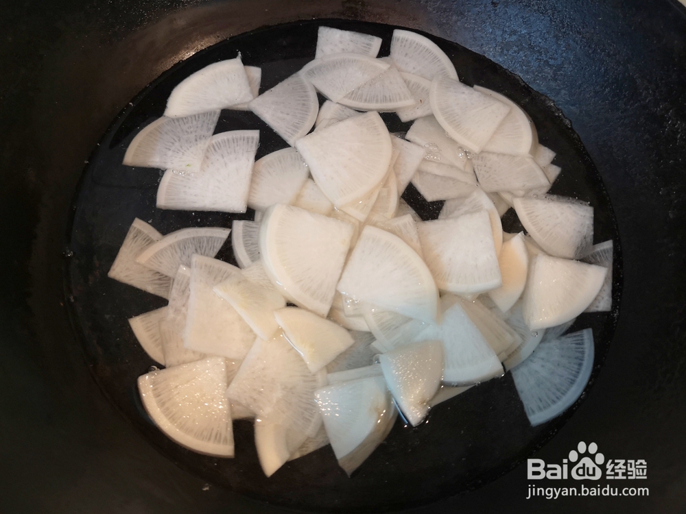 每日美食-萝卜肉汤的做法