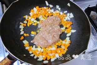 中餐西做——奶香蘑菇鸡肉酱浇头面