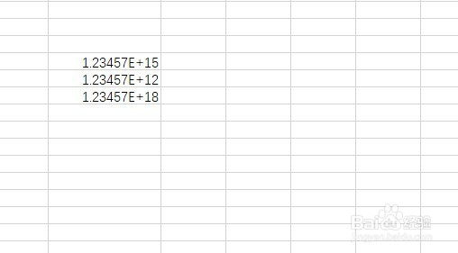 excel2019单元格中长数字变成字母格式怎么办