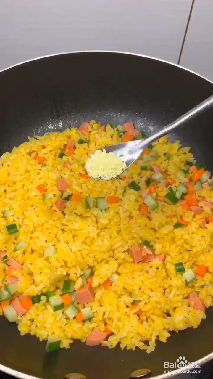 粒粒分明又非常好吃的蛋炒饭怎样做