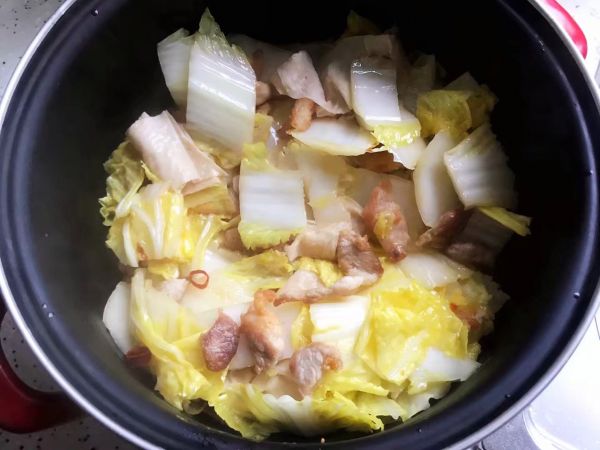 白菜腐皮炖五花肉