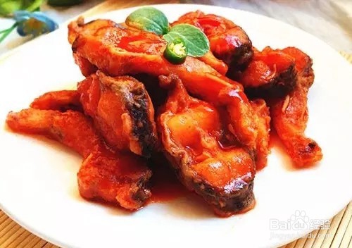 酸里回甜:酸辣鱼