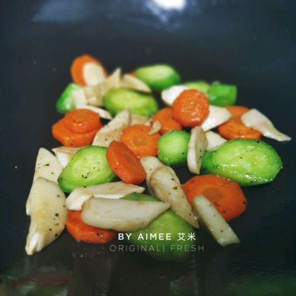 杂蔬杏鲍菇鸡胸肉