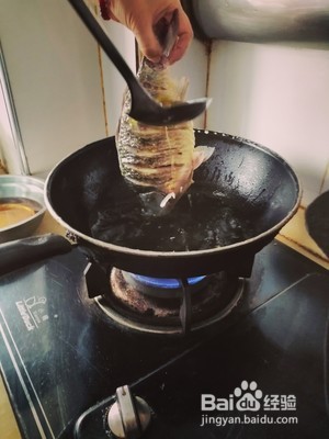 糖醋鲫鱼的做法