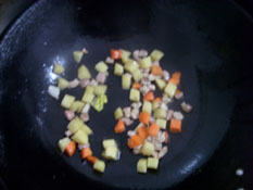 粉嫩可口的炒三丁