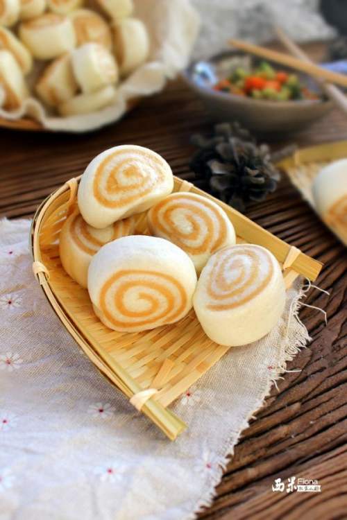 奶味双色小馒头