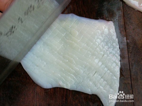鱿鱼怎么切花刀