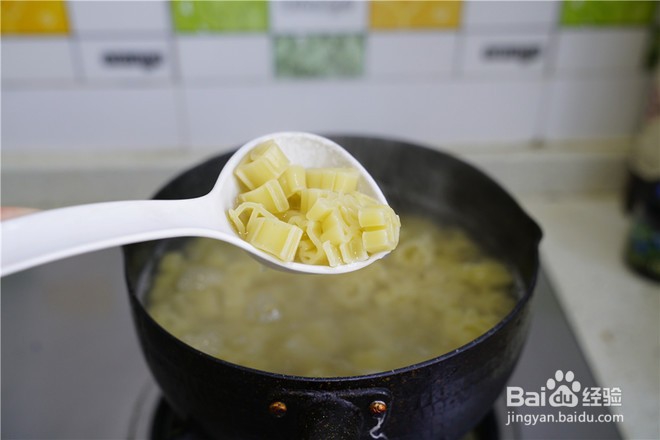 肉末鸡蛋卡通意面