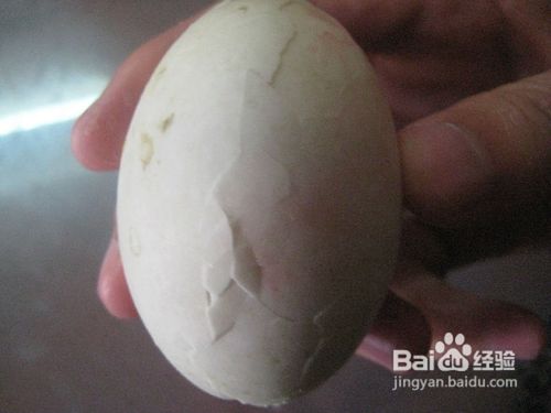 怎样剥鸭蛋外壳