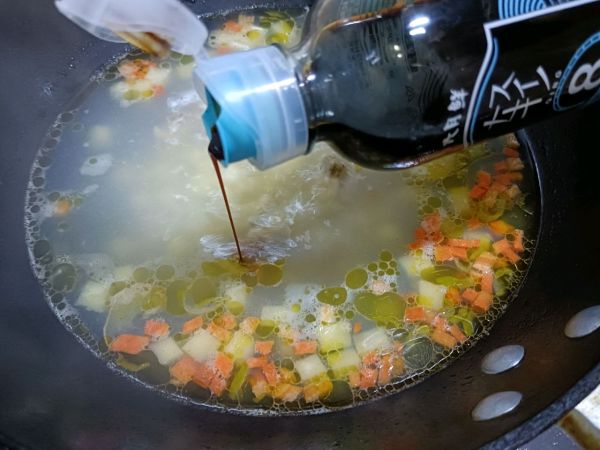 土豆蛤蜊肉疙瘩汤