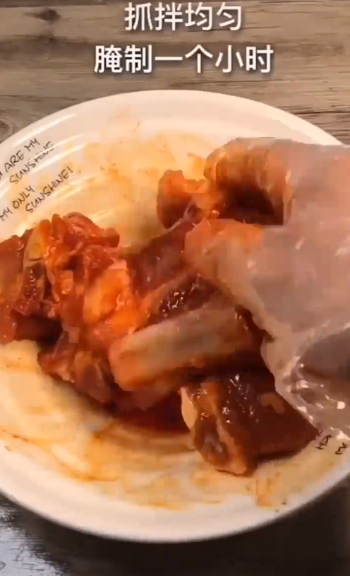 怎么做奥尔良焗排骨？
