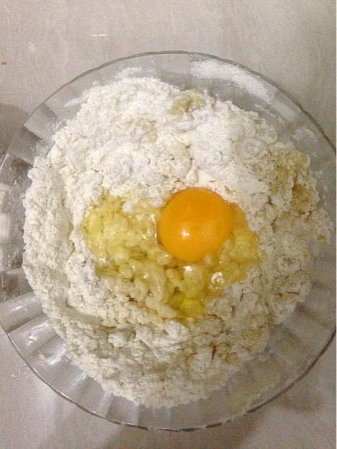 紫薯椰蓉蛋黄月饼