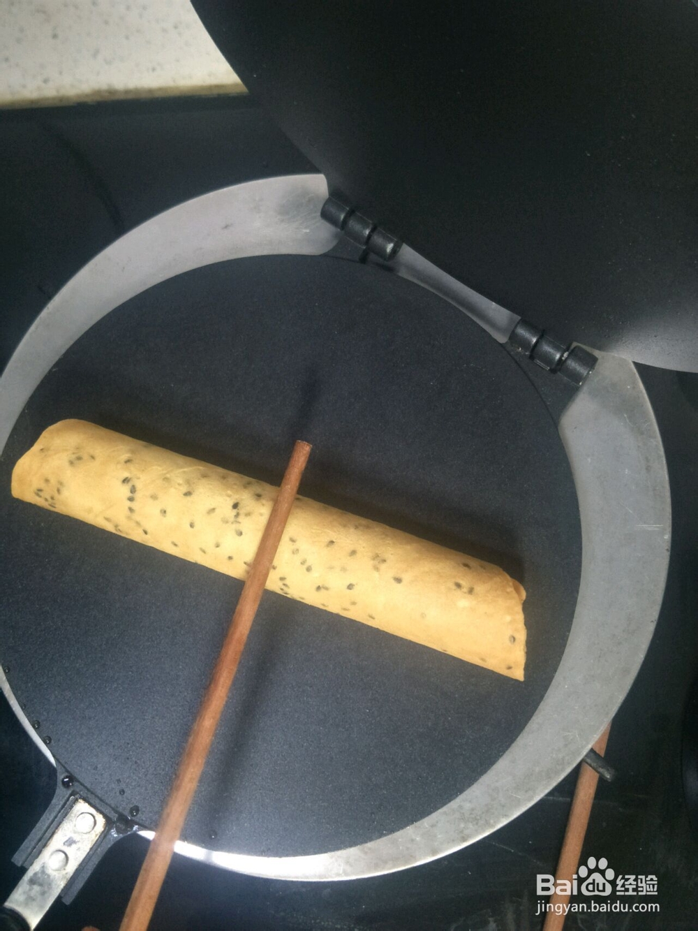 诱惑味蕾的芝麻鸡蛋卷