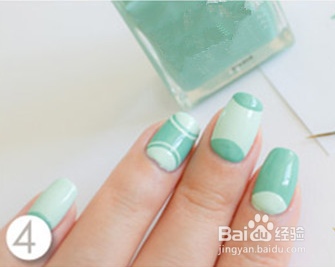 薄荷色美甲步骤