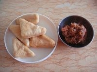 浇汁油豆腐塞肉家常菜的做法教程