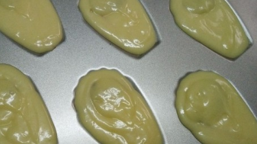 家庭风味双色玛德琳蛋糕的做法