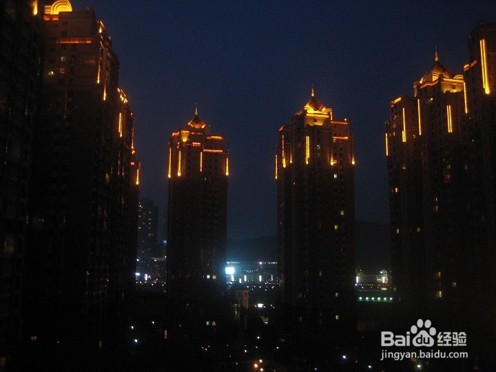 夜间怎样拍远景和近景的画面