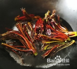 香椿鸡蛋饼的做法