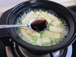 虾仁豆腐汤的做法