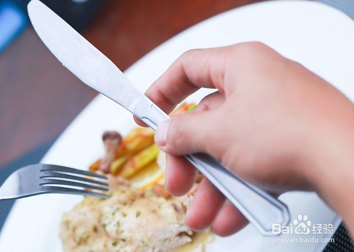 西餐中，如何使用刀叉（欧式、美式两种教程）