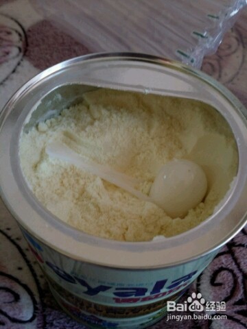 给宝宝选择最适合的奶粉， 挑奶粉应该注意啥？