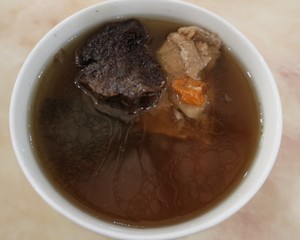 肉苁蓉骨头汤的做法