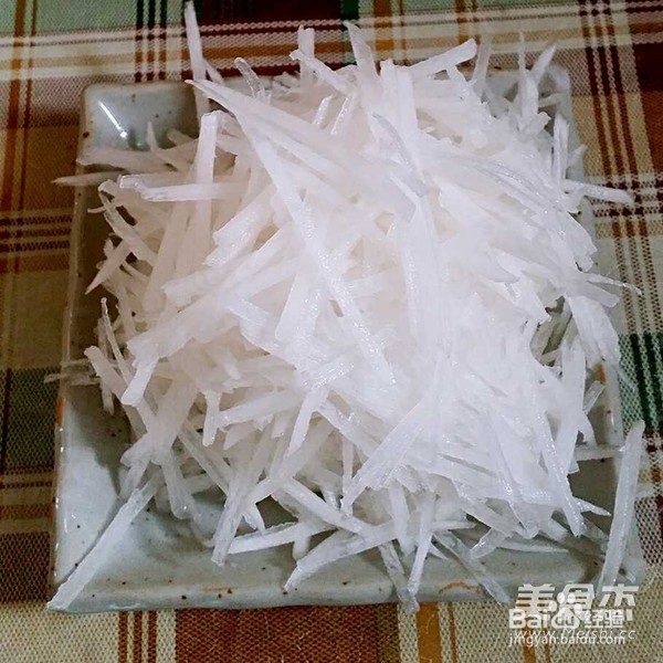 美味的白萝卜丝汤