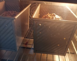 香蕉核桃面包的做法