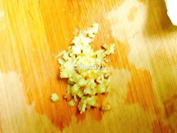 香辣平菇蔬菜炒面#10分钟早餐大挑战#