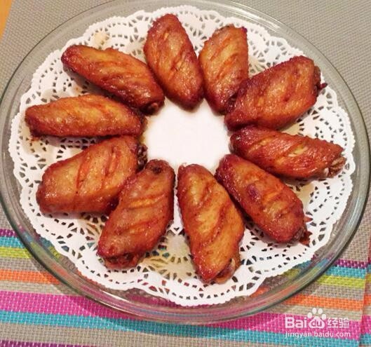 今天的菜谱是贝吉士的秘制鸡翅