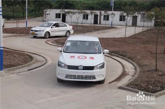 如何巧妙的通过科目二