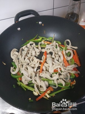 青红椒炒面筋