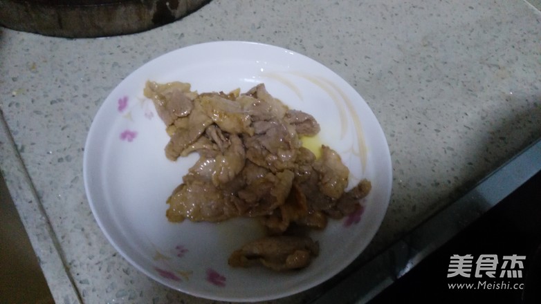 灯椒溜肉片的做法