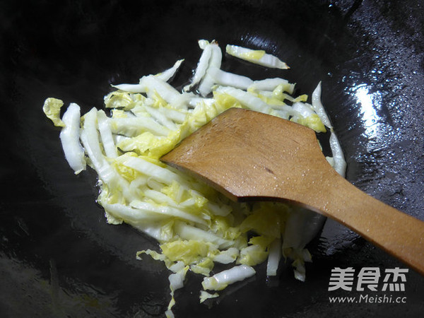 韭菜虾皮炒白菜