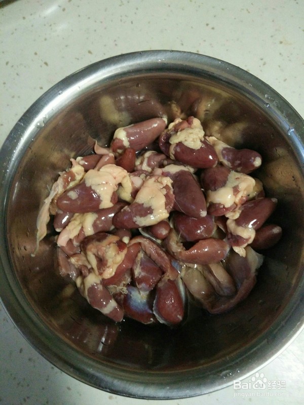 如何制作尖椒炒鸡心