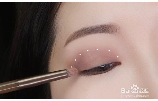 韩式小烟熏妆的画法 迷人party妆